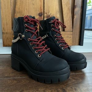 Juicy Couture size 7.5 Heeled Booties